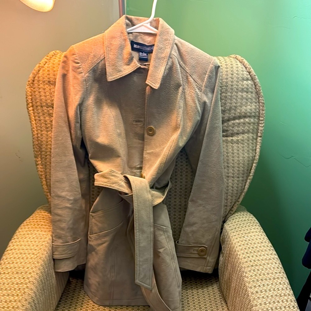 Suede spring coat. Size Small